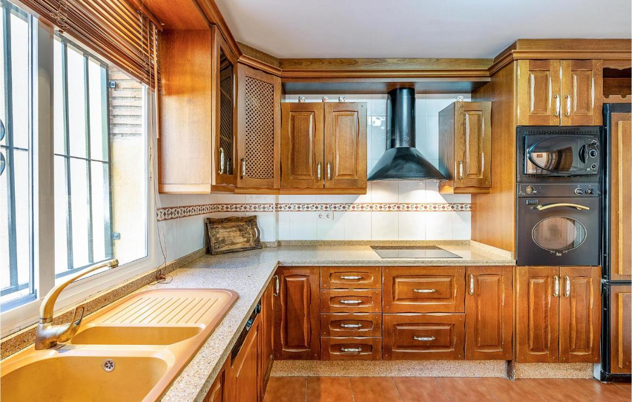 3 Bedroom Stunning Home In Cenes De La Vega Exterior photo